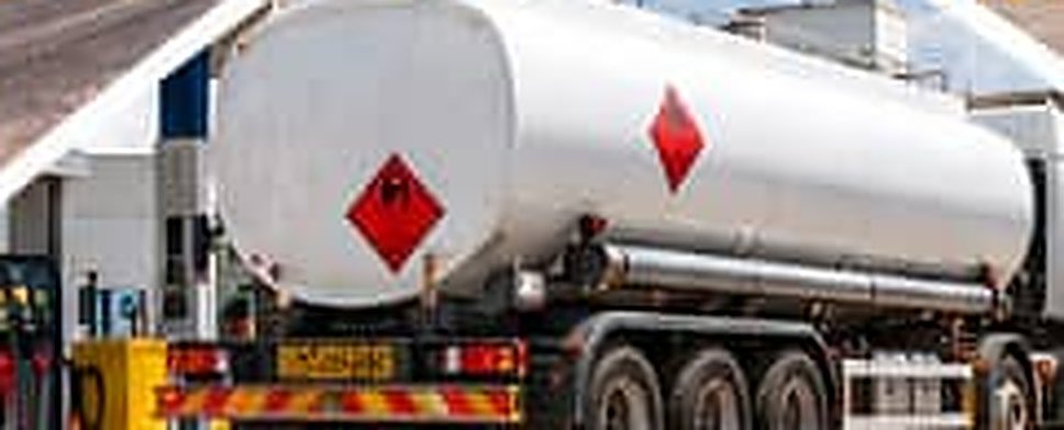 Transport des produits pétroliers — World Service Corporate